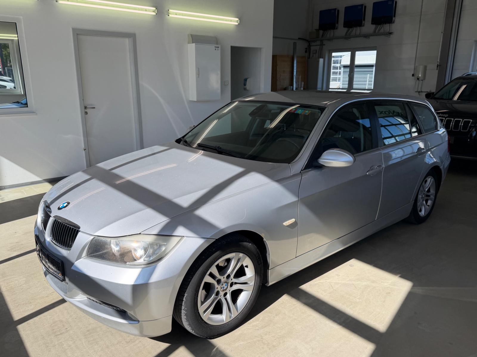 BMW 325 i Touring | S-Heft | AHK | Teilleder | PDC