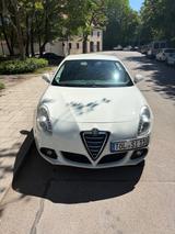 Alfa Romeo Giulietta 1.4 TB 16V - - Alfa Romeo Giulietta in München