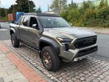 Toyota 2025 Tacoma Trailhunter 2.4i-Force Hybr T1/Stock - Toyota Tacoma mit Schiebedach