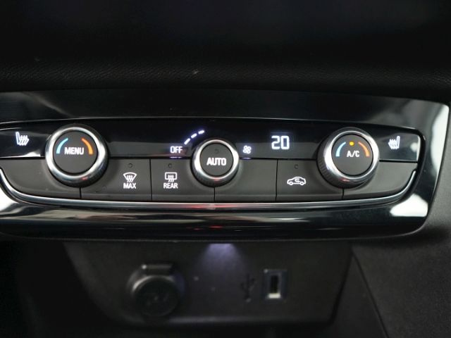 Corsa-e F ELEGANCE 50kWH AT+LED LICHT+RÜCKFAHRKA