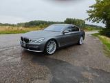 BMW 740d xDrive  - BMW 740: 740d
