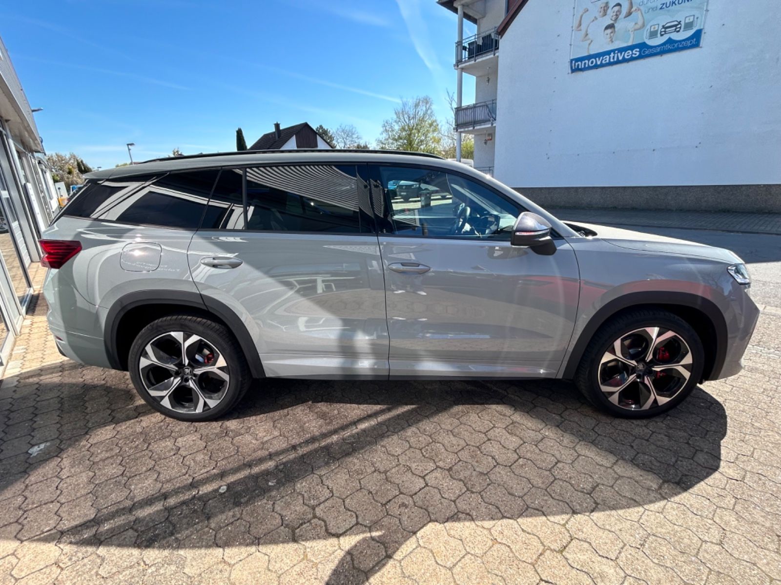 Fahrzeugabbildung SKODA Kodiaq RS 2.0 TSI DSG Matrix Head-Up