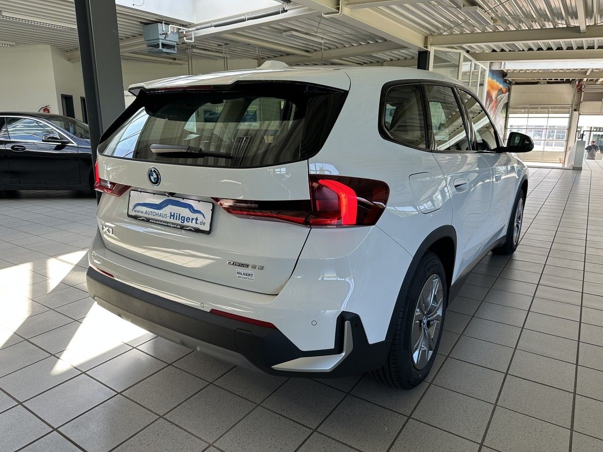 BMW iX1 eDrive20 AHK Kamera LED Sitzhz. PDC 1Hd foto 2