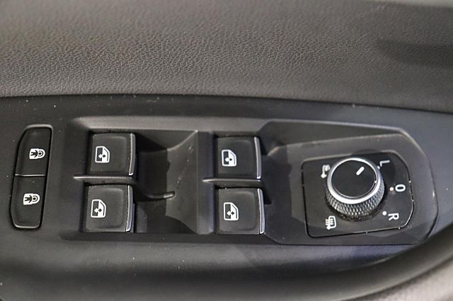 Touareg R-Line 3.0 TDI 4Motion LEDER NAVI STANDH