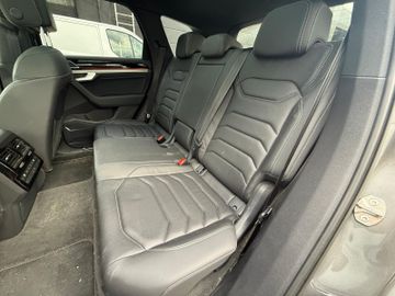 Volkswagen Touareg - 10