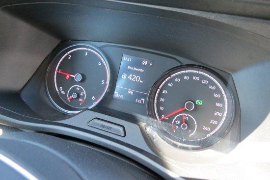 Volkswagen T6.1 Transporter  2.0 TDI 4MOTION DSG L1H1 (EURO