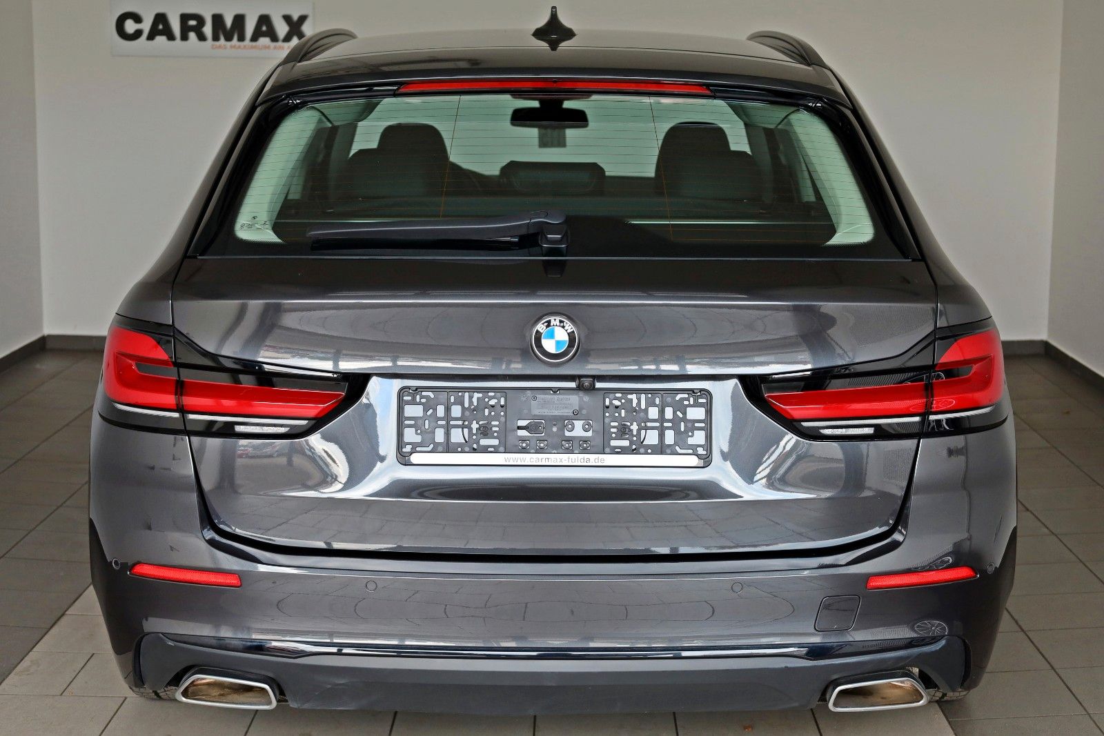 Fahrzeugabbildung BMW 520d xDrive Touring Leder,Navi,LED,Standheizung