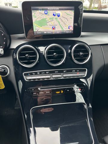 Fahrzeugabbildung Mercedes-Benz C 180 Automatik+Navi+SHZ+Allw.LM+BT+PDC+1.Hand