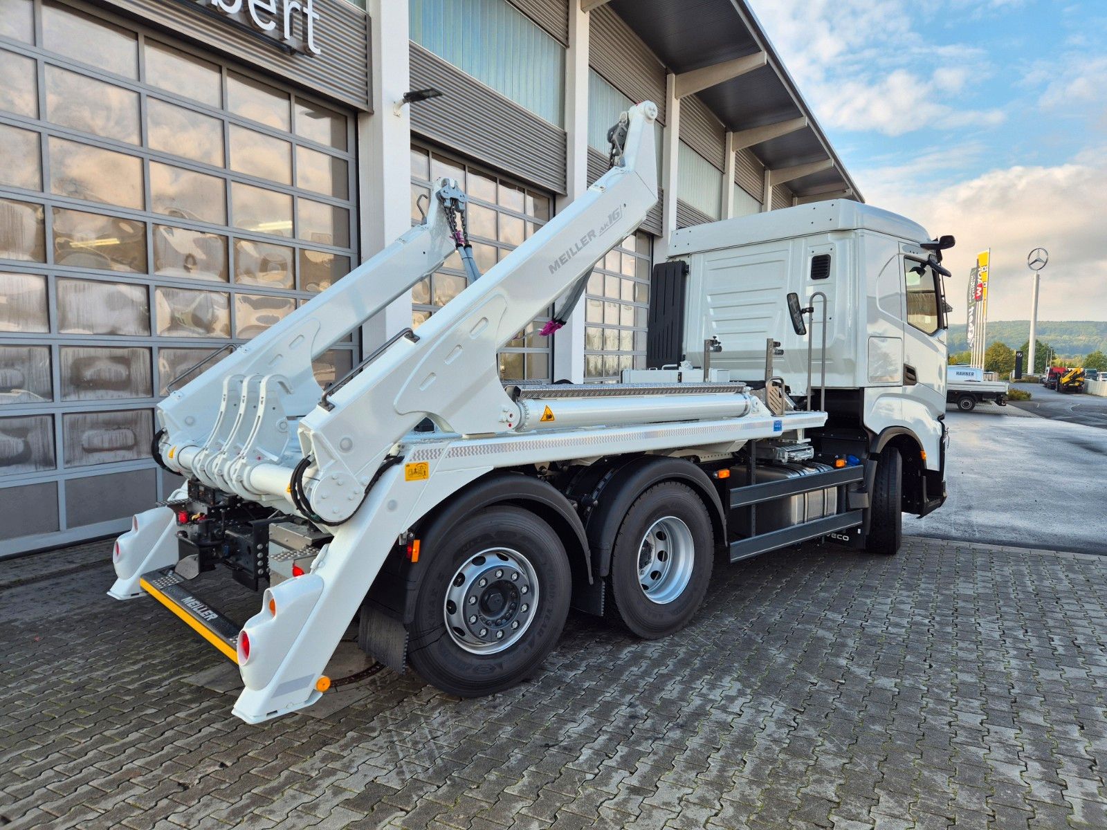 Fahrzeugabbildung Iveco AS280X58Y/ PS ON Meiller AK 16. T Funk AHK Cam