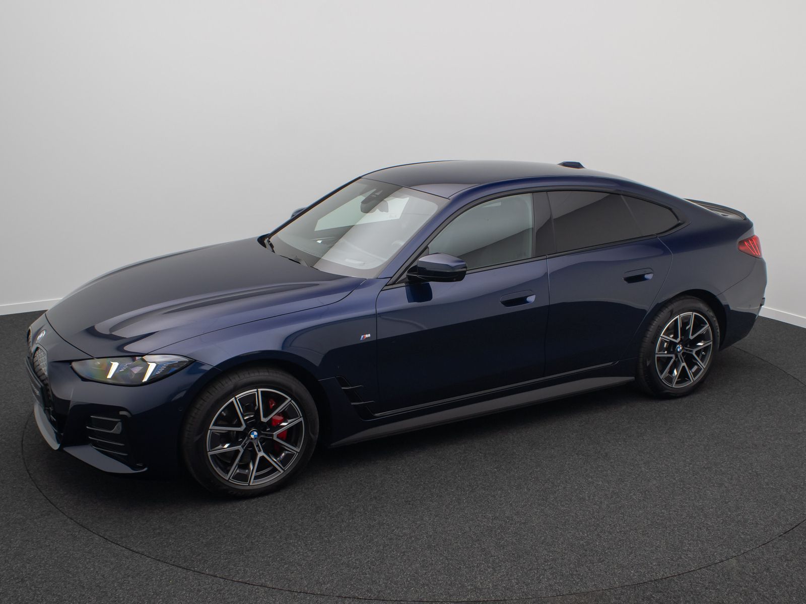 Fahrzeugabbildung BMW i4 eD40 Gran Coupe M Sport Pro 360°DAB Alarm HUD