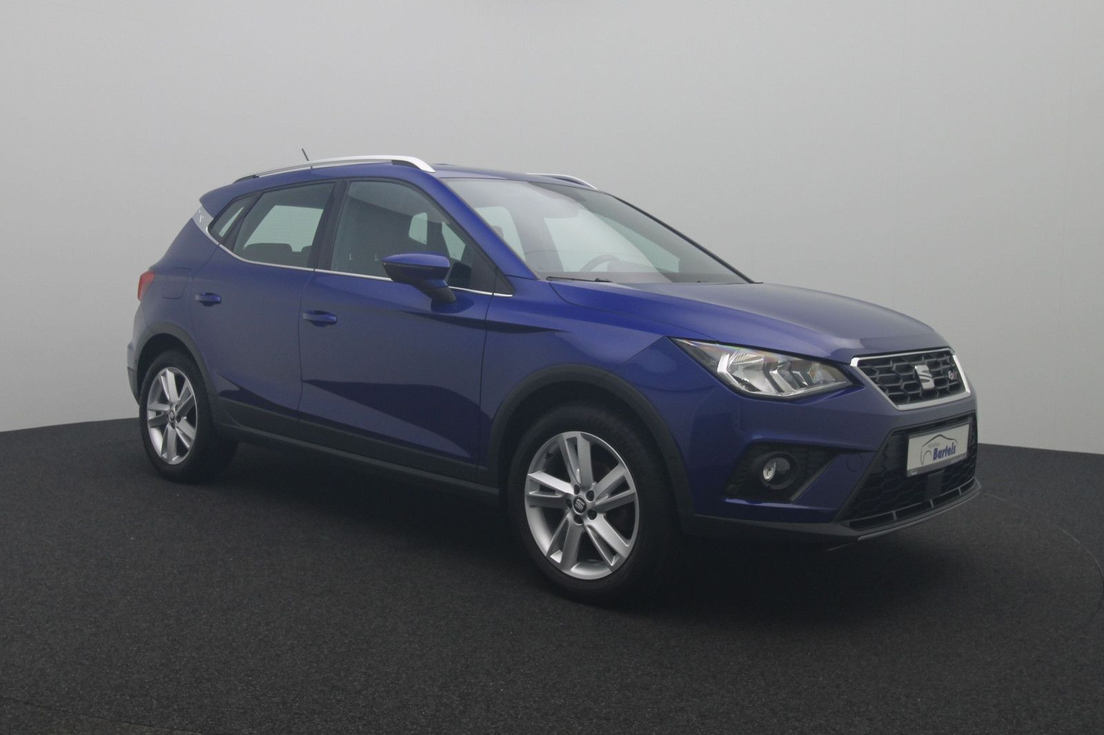 Fahrzeugabbildung SEAT Arona 1.5 FR-Design NAVI AHK KAMERA