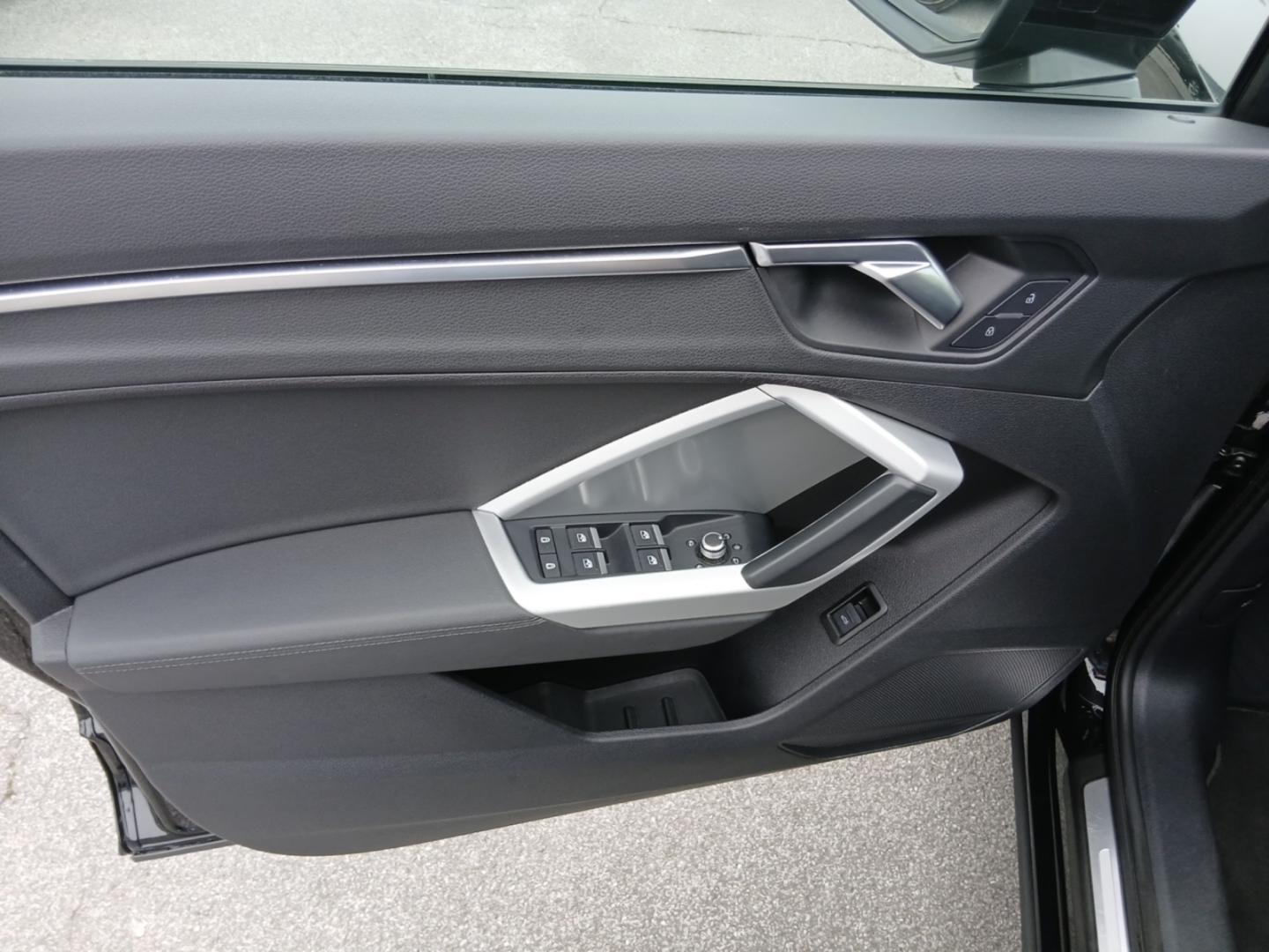 Audi Q3 35 TFSI Advanced *Pano*Kamera*Navi*Virtual*