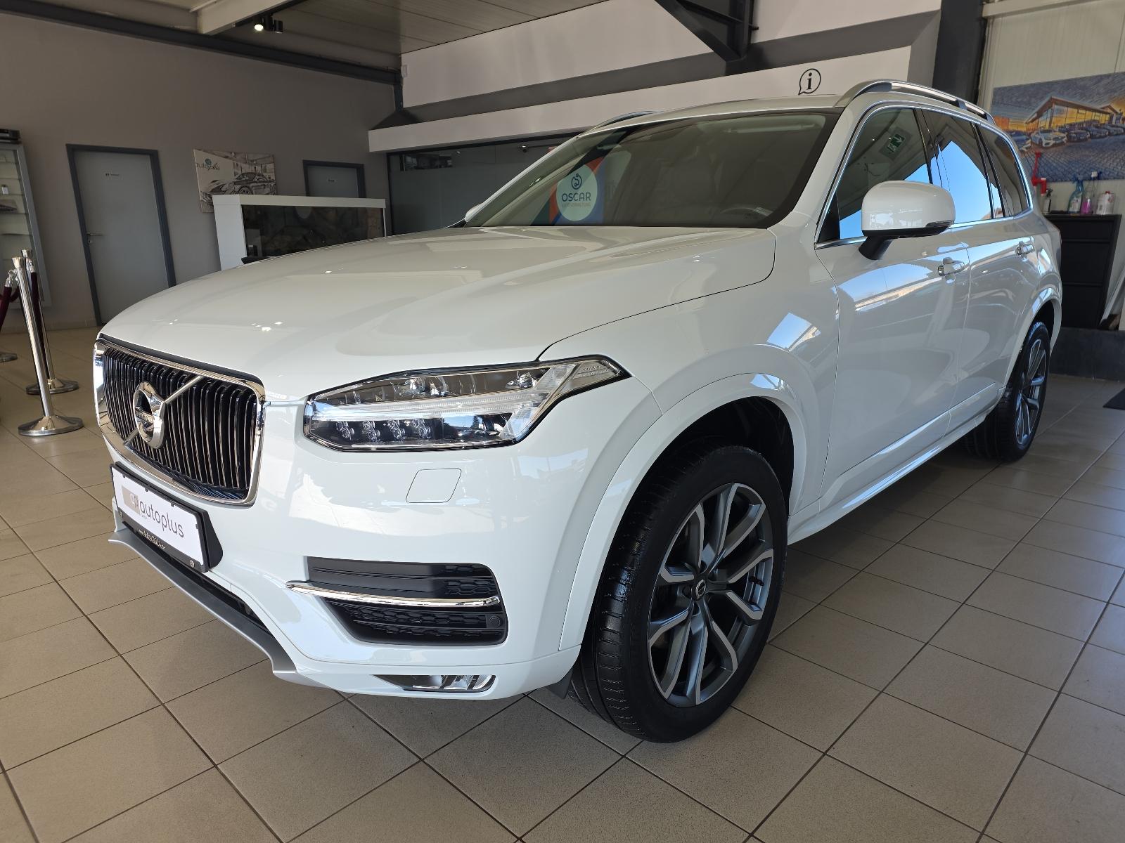 Volvo XC90 D5 Momentum AWD AHK Pano FourC 360° WinterP