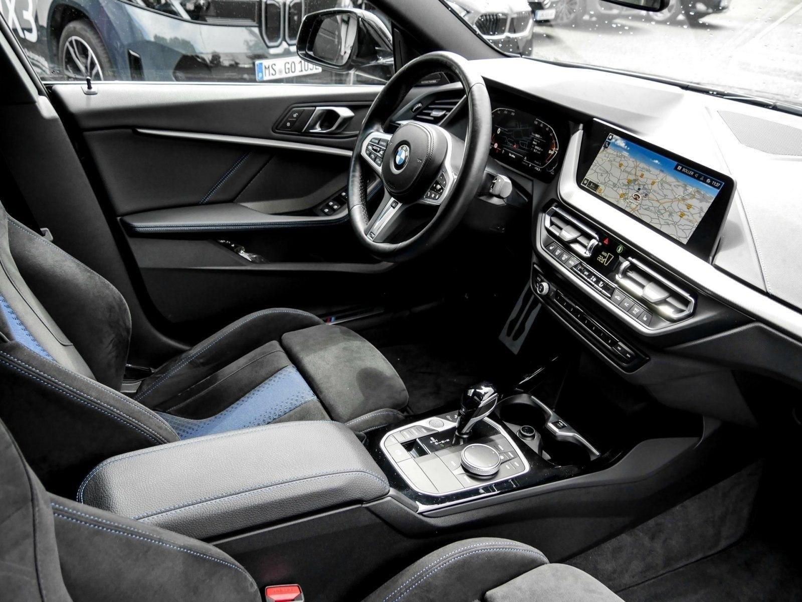 BMW 218d M SPORT+H/K+ACC+PANO+RFK+SHZ