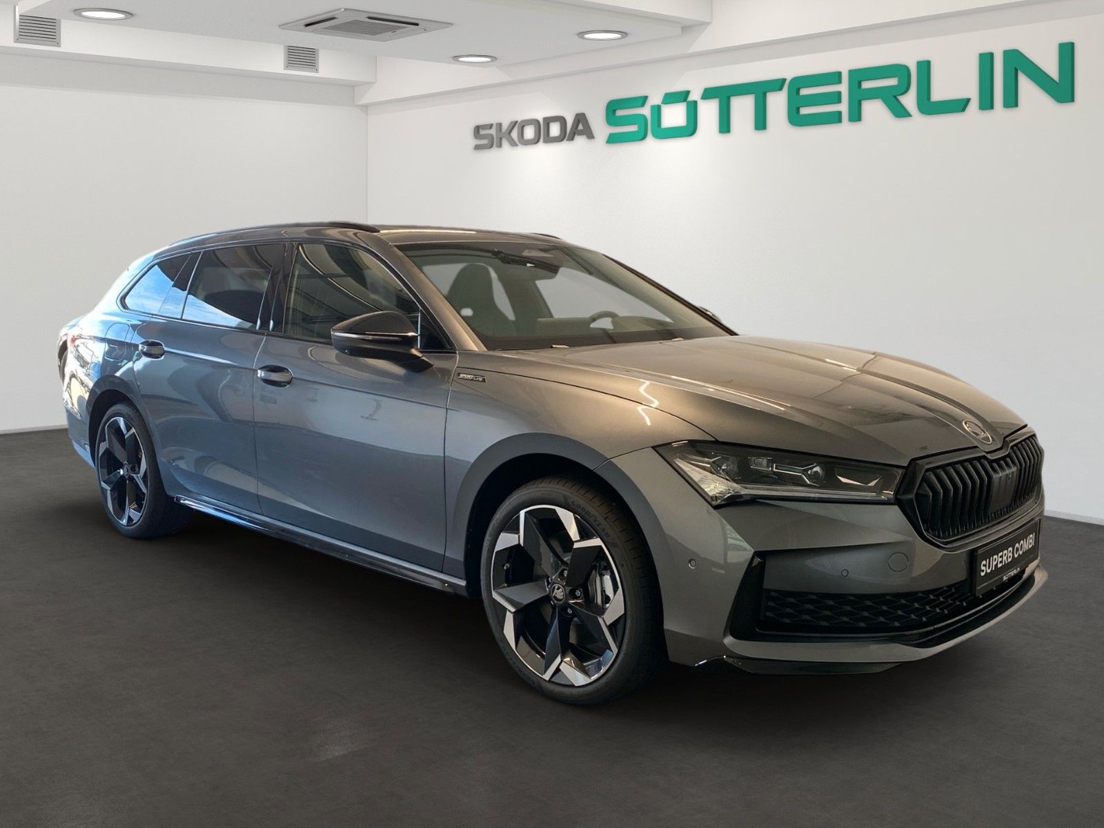 Skoda Superb - Bild 2