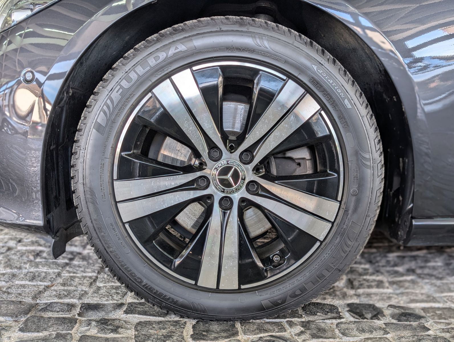 Fahrzeugabbildung Mercedes-Benz C 200 d T Night MBUX DISTRNIC+ AMBI VIRT SHZ KAM