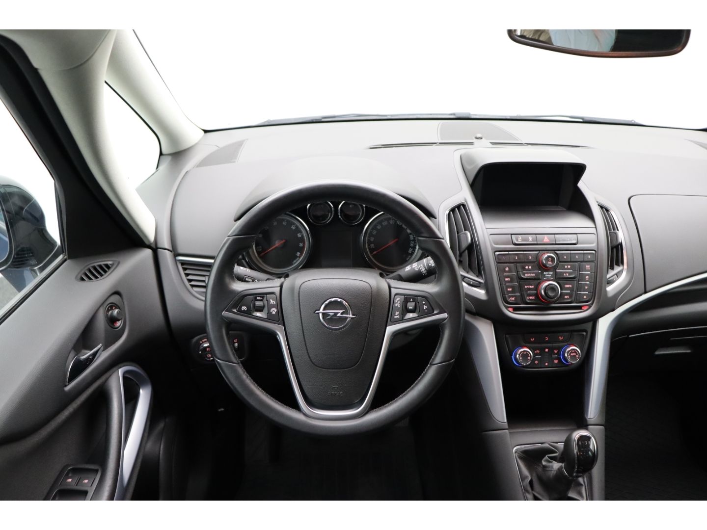 Fahrzeugabbildung Opel Zafira Tourer C 1.4 Turbo Edition 7-Sitzer