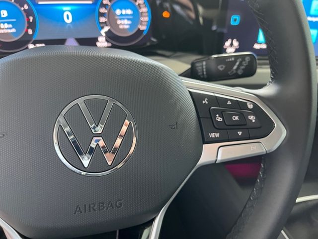 Fahrzeugabbildung Volkswagen Golf 1.0 TSI MOVE GJR ACC MFL PDC NAVI