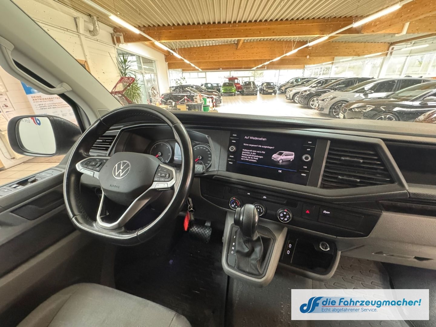 Fahrzeugabbildung Volkswagen Transporter T6.1 Kasten FWD Navi LED *EXPORT