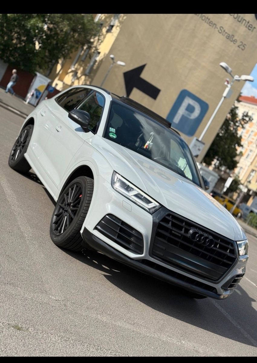 AUDI Audi Q5 40 TDI quattro S tronic in Quantumgrau