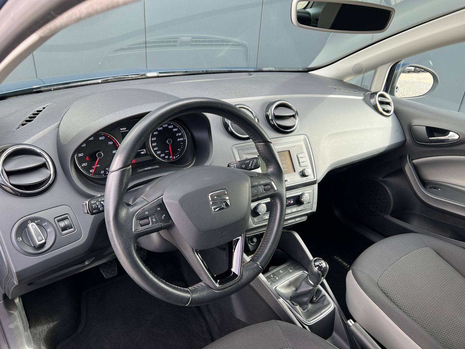 Fahrzeugabbildung SEAT Ibiza Style 1.0 EcoTSI *Klima, SHZ, PDC hi, Blue