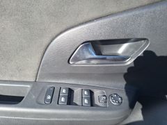 Fahrzeugabbildung Opel Corsa F e Ultimate Pano, RFK, Tot-Winkel-Warner