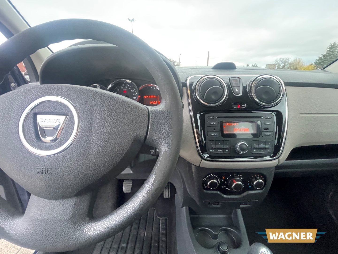 Fahrzeugabbildung Dacia Lodgy Laureate 4x2 1.5 dCi 110 FAP Klimaanlage