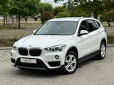 BMW X1 20i sDrive Advantage°LED°ACC°NaviProf°HUD - BMW X1: Sdrive