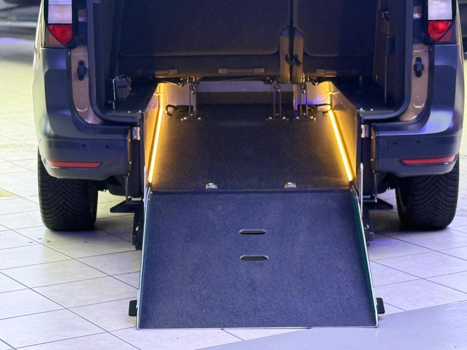 Volkswagen Caddy V Behindertengerecht-Rampe, миниатюра 12