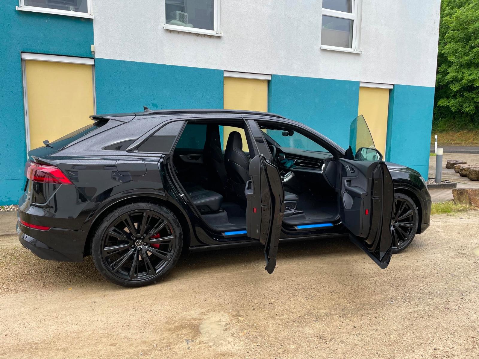 Audi Q8 50TDI*SOFTCLOSE*HEAD*LUFT*PAN*B&O*23"SLineNEW
