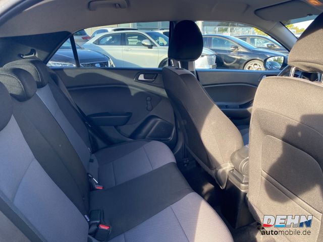Hyundai i20 1.2. Select Bluetooh AHK Klima