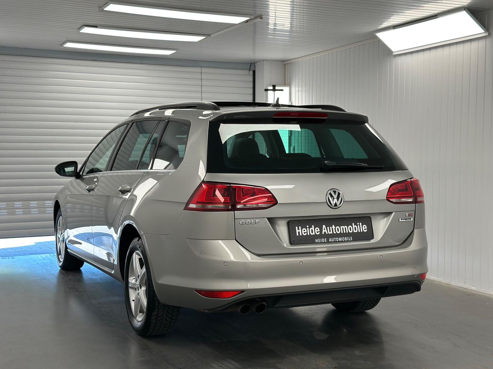 Volkswagen Golf VII Variant 1.4 TSI Highline Kamera Pano 