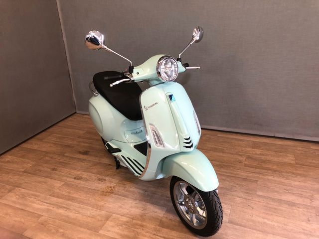 Vespa Primavera Elettrica-WEIHNACHTSAKTION