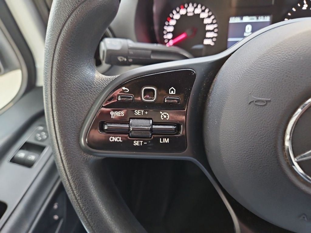 Fahrzeugabbildung Mercedes-Benz Sprinter 317 Koffer LBW 4.325 Navi RFK SHZ Klima