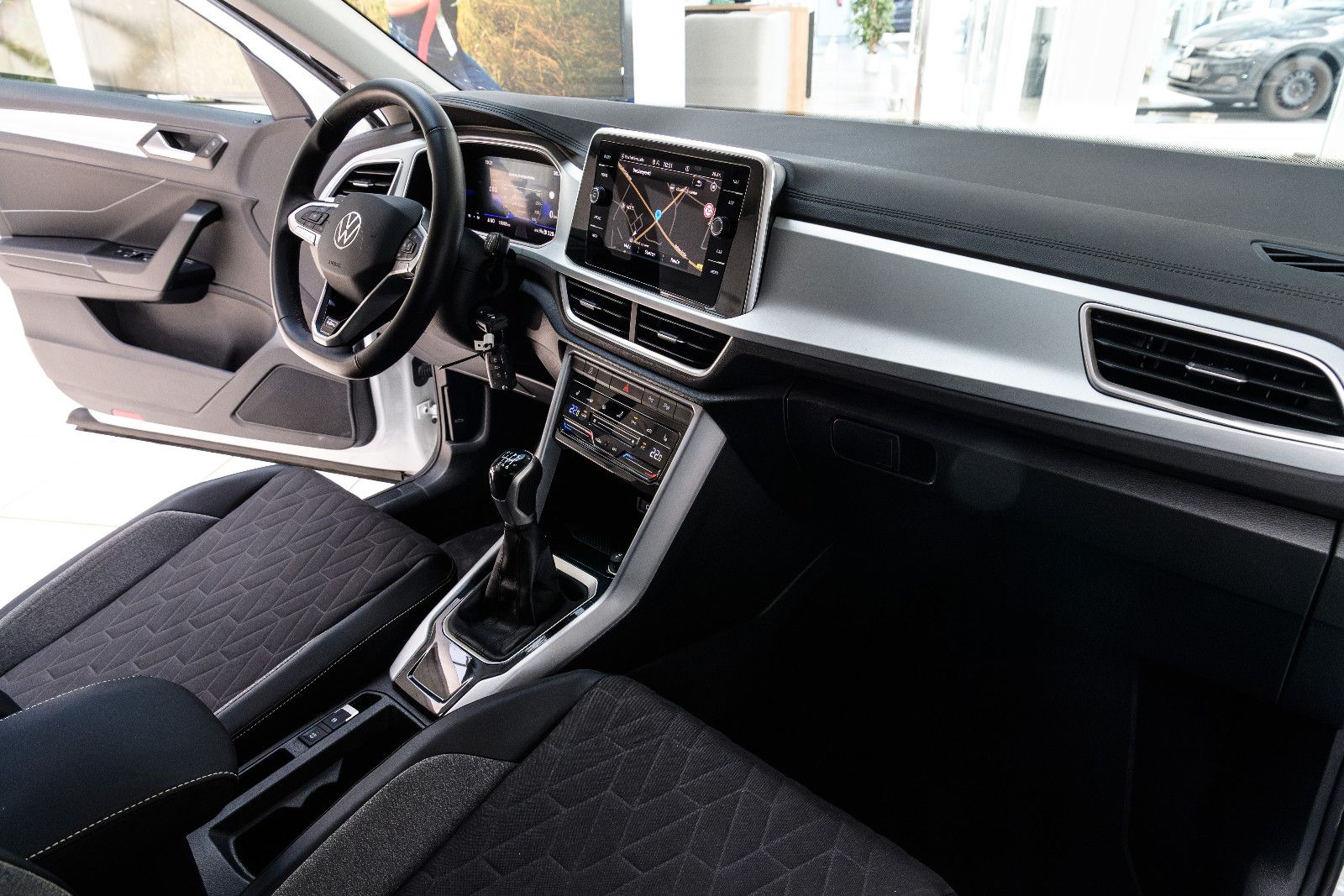Volkswagen T-Roc - Bild 17