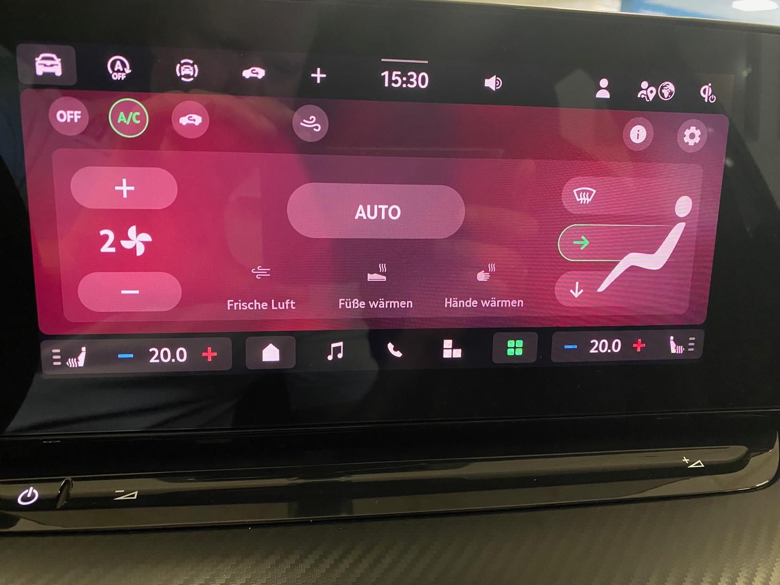 Fahrzeugabbildung SKODA Octavia 1.5 TSI DSG mHEV SPORTLINE+MATRIX+ACC+++