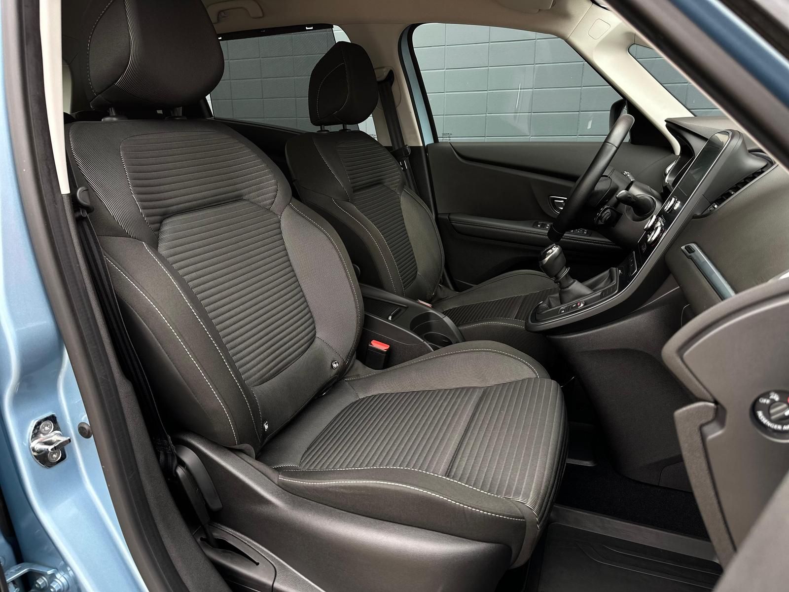 RENAULT Scenic 1.2TCE ENERGY EXPERIENCE* TEMPO#NAVI#KEYL - Image 16