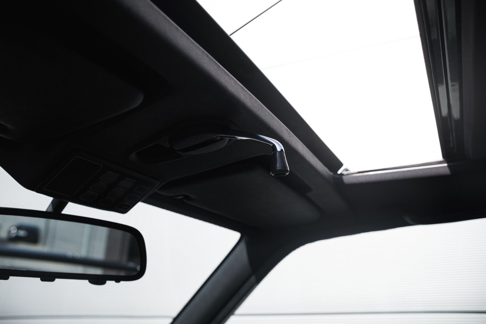 Fahrzeugabbildung BMW M3 E30 - dt. Auto - 2. Hd. - neuwertig - 29TKM!!