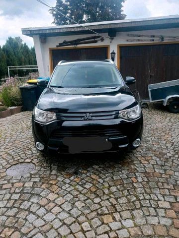 Mitsubishi Outlander 3 zu verkaufen