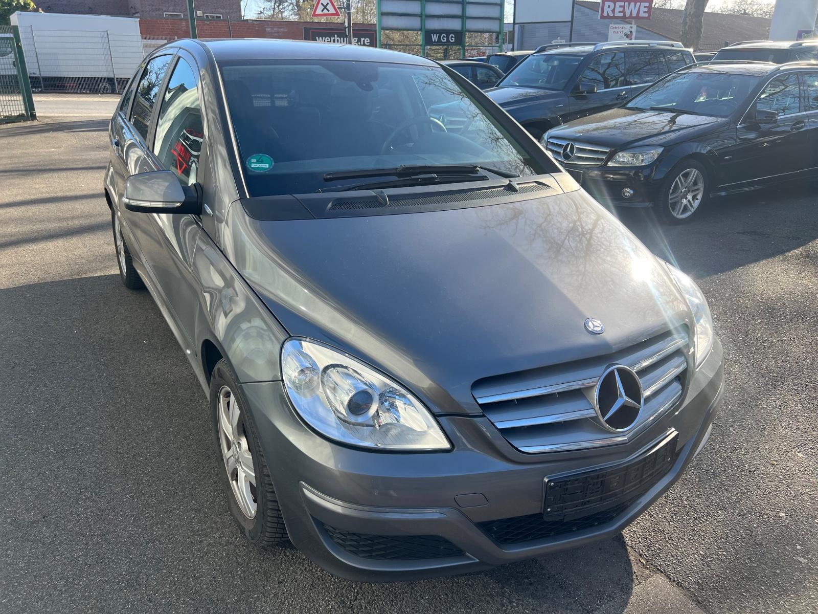 Mercedes-Benz B 180"Klima"60.000 km"Allwetter"Scheckheft"Navi