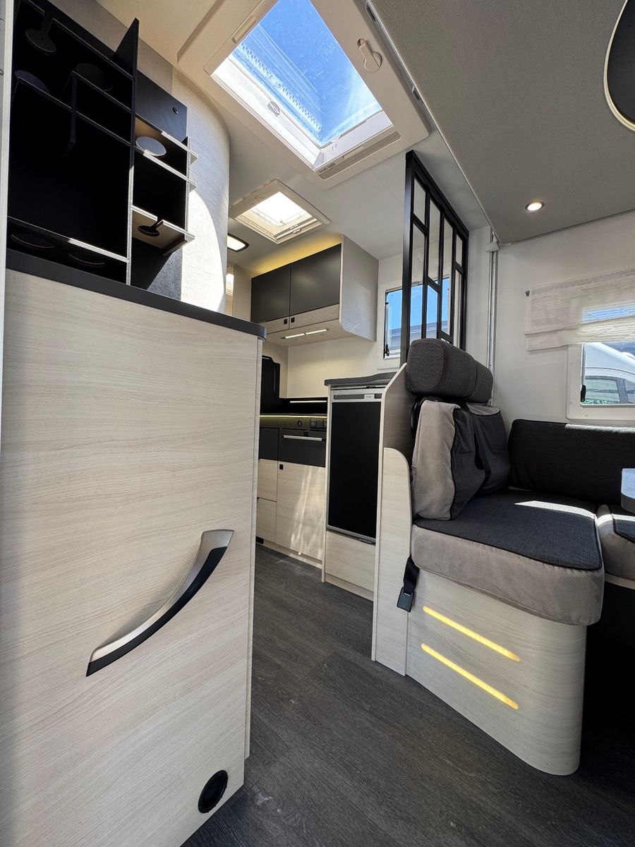 Chausson 660 TITANIUM ULTIMATE AUTOMATIK SOLAR TV SAT HUB