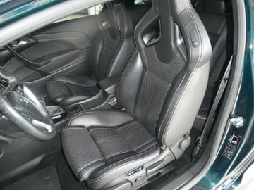 Bild 8 Opel Astra J GTC OPC mit Recaro