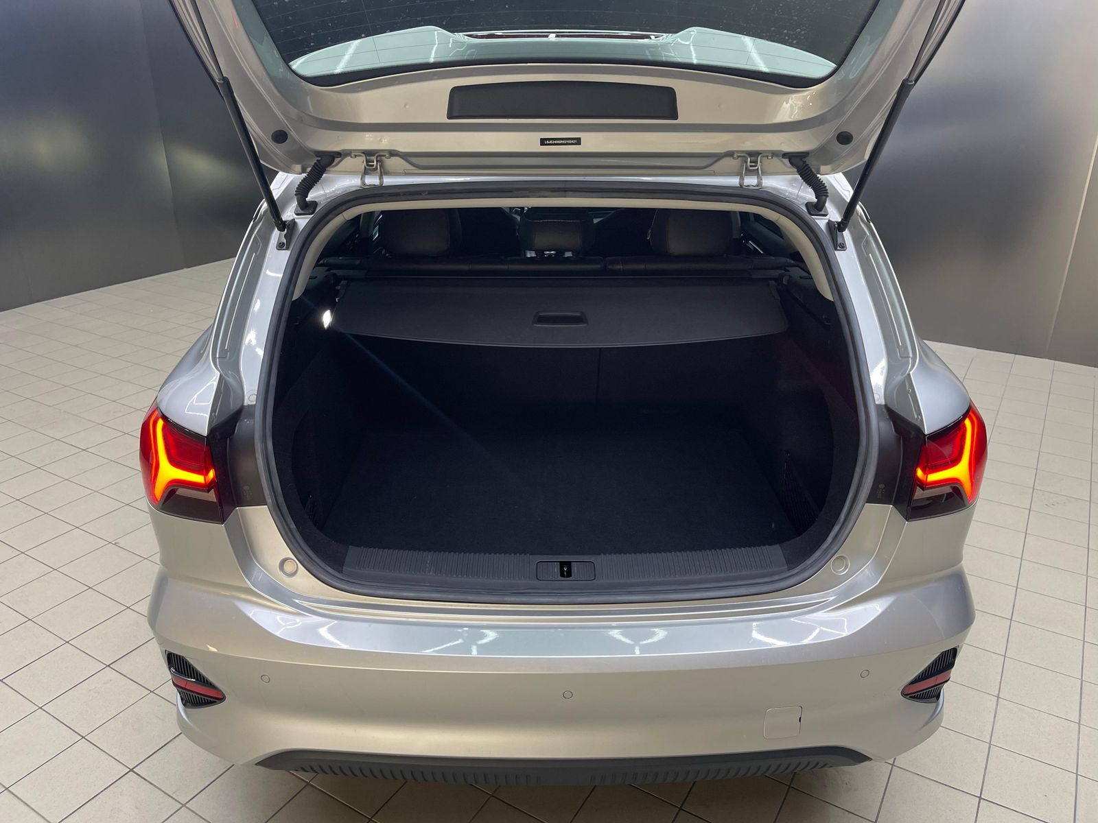 Fahrzeugabbildung MG MG5 61 KWH Luxury NAVI+LED+SHZ+DAB+ACC+360°+DAB+