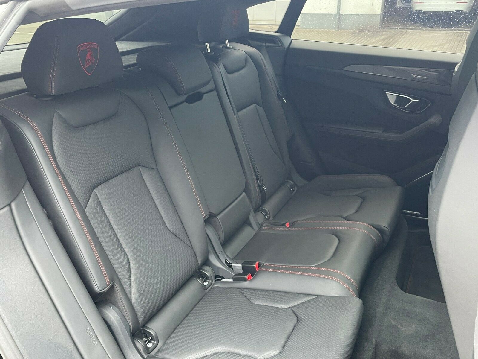 Fahrzeugabbildung Lamborghini Urus LP650 *PANO*Carbon*HeUp*23*Miete*Mietkauf*