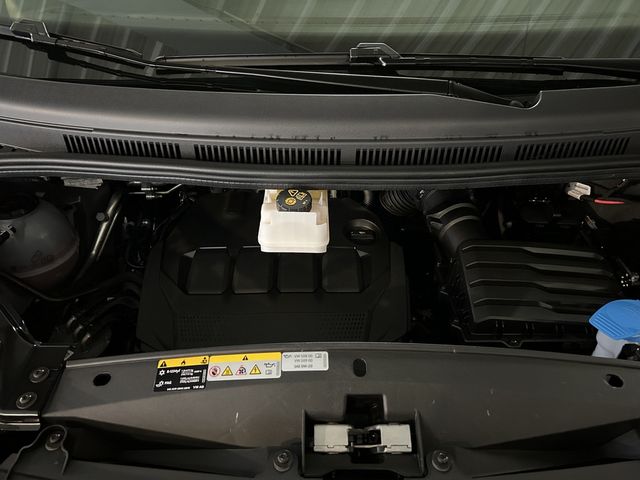 T7 Multivan Style Motor: 2,0 l TDI SCR 110 kW Ge