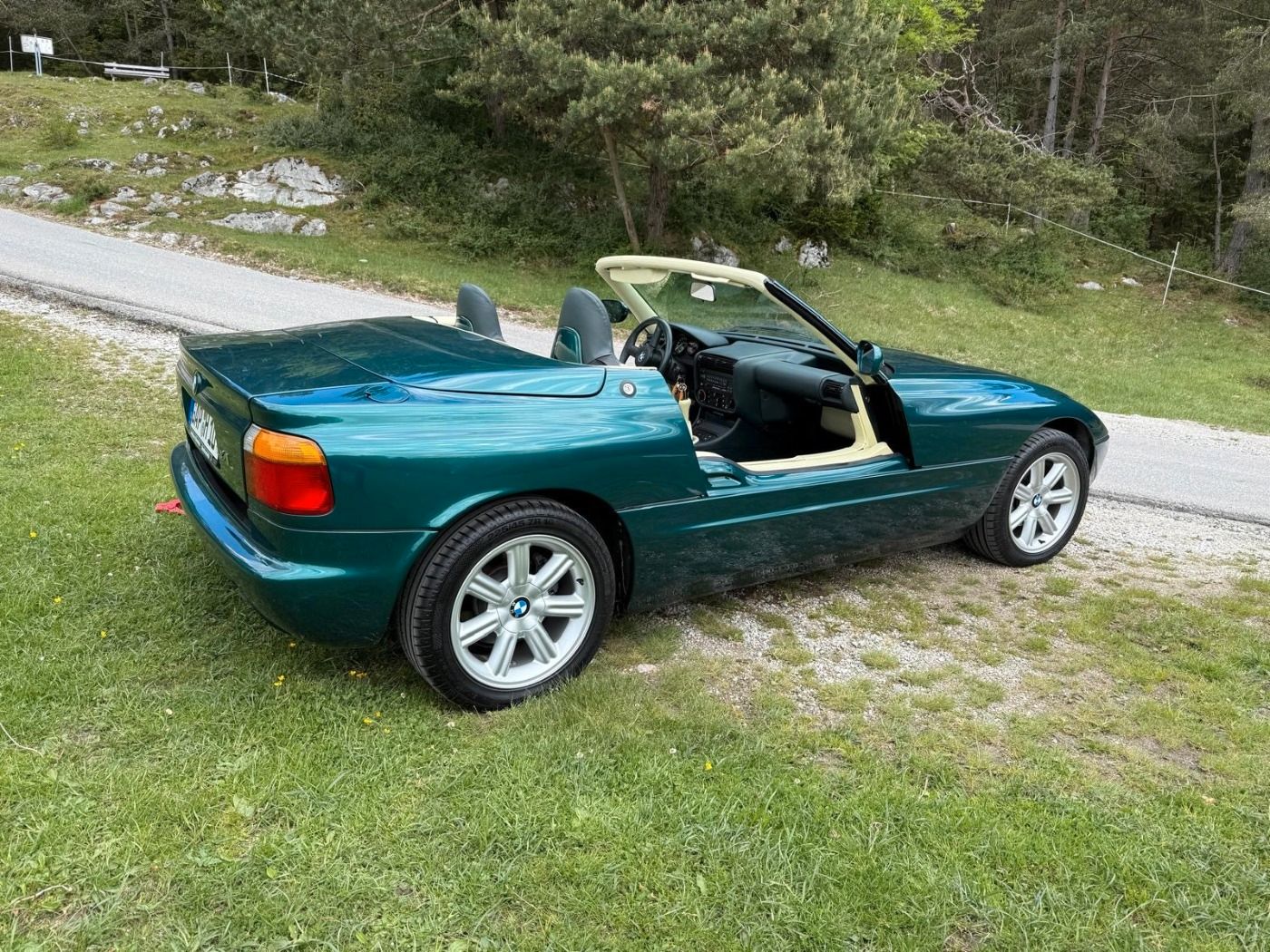Fahrzeugabbildung BMW Z1 Roadster Sammlerstück/ 3.972 KM