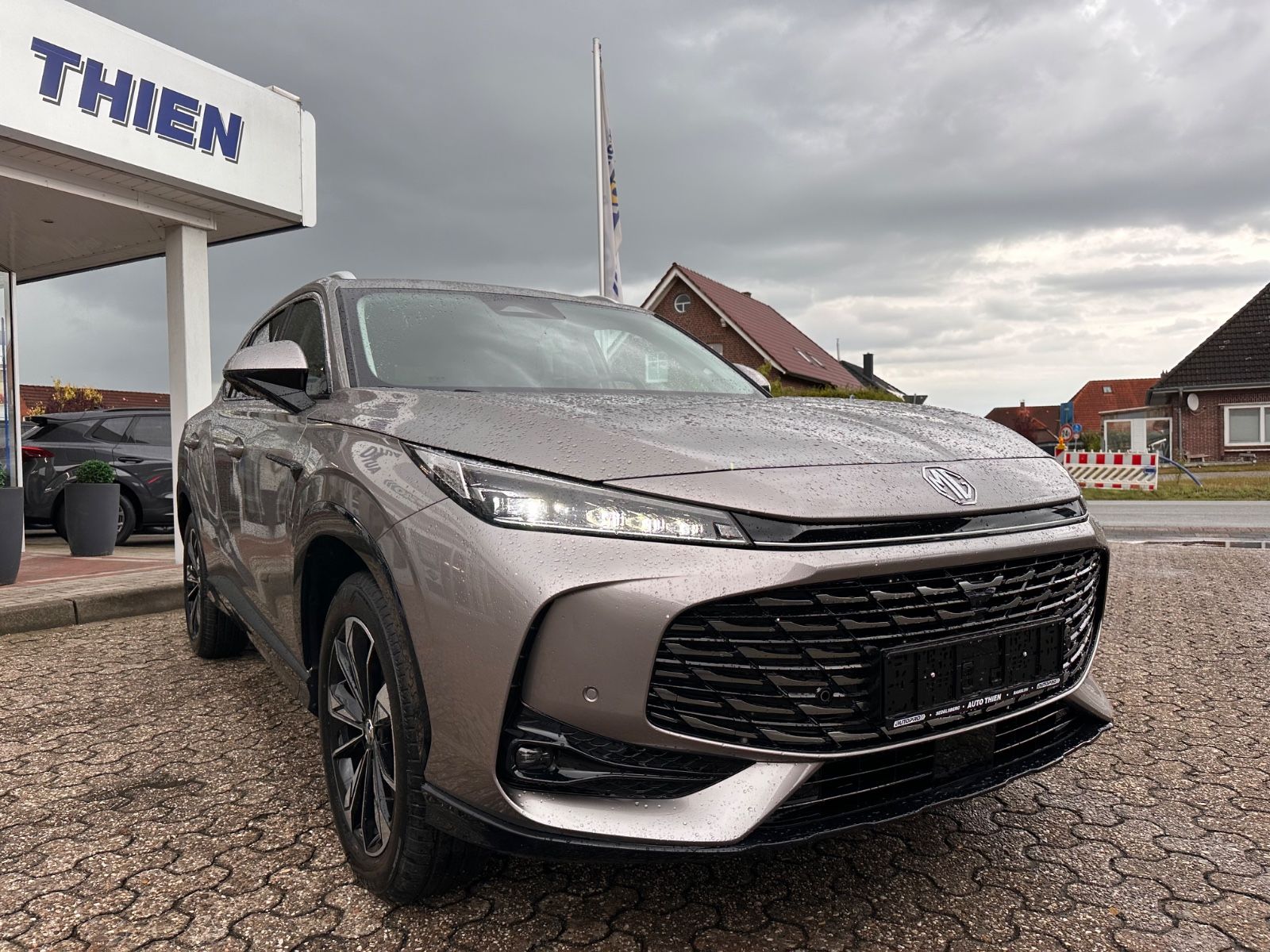 Fahrzeugabbildung MG HS 1.5 Luxury Hybrid APP/Navi/Kamera/Totwinkel