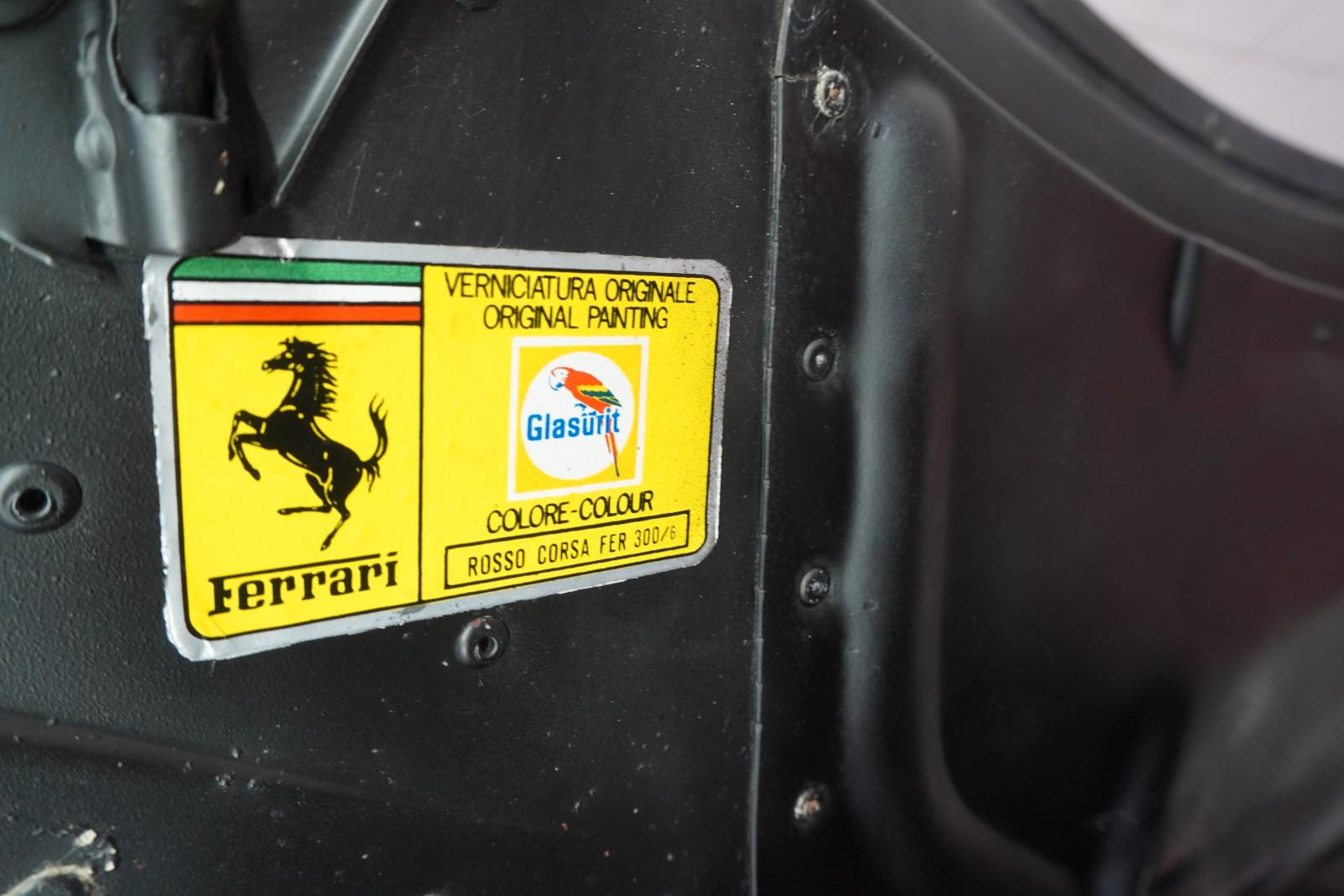 FERRARI TESTAROSSA