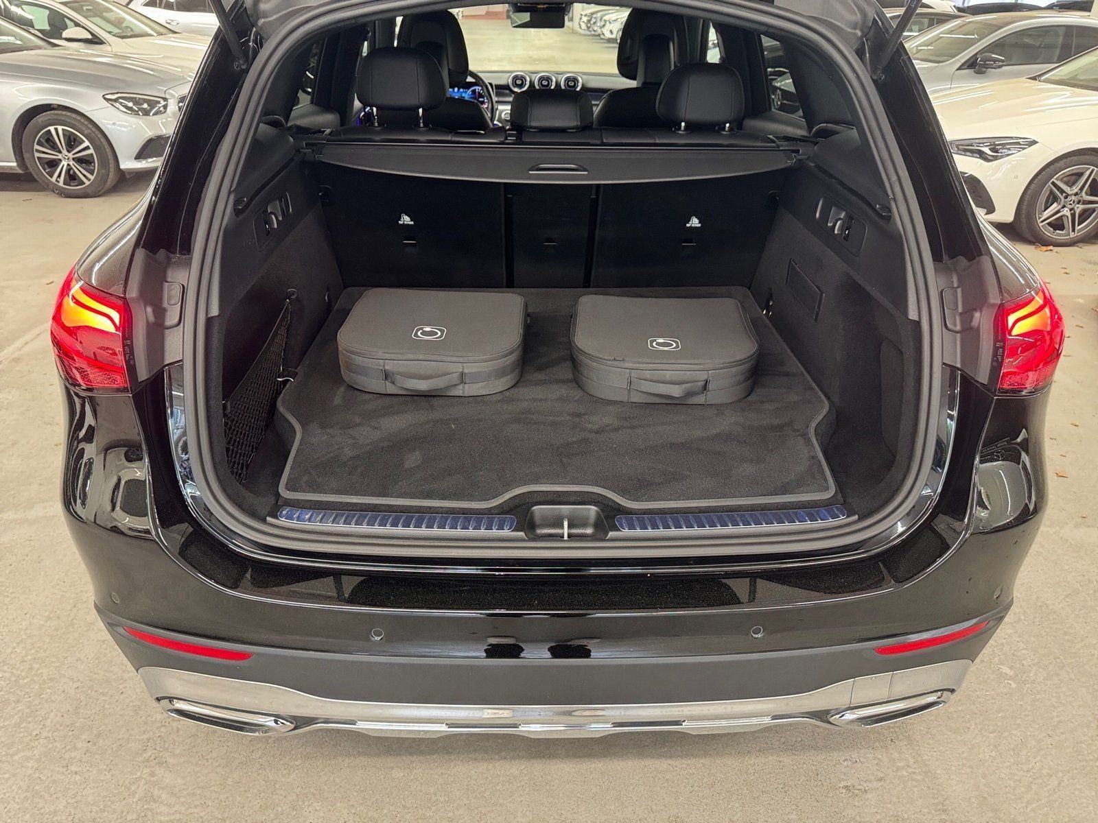 Fahrzeugabbildung Mercedes-Benz GLC 300 e 4M Avantg*360*AHK*Distronic*Memory*LED