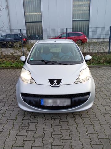 Peugeot 107 5 türer klima